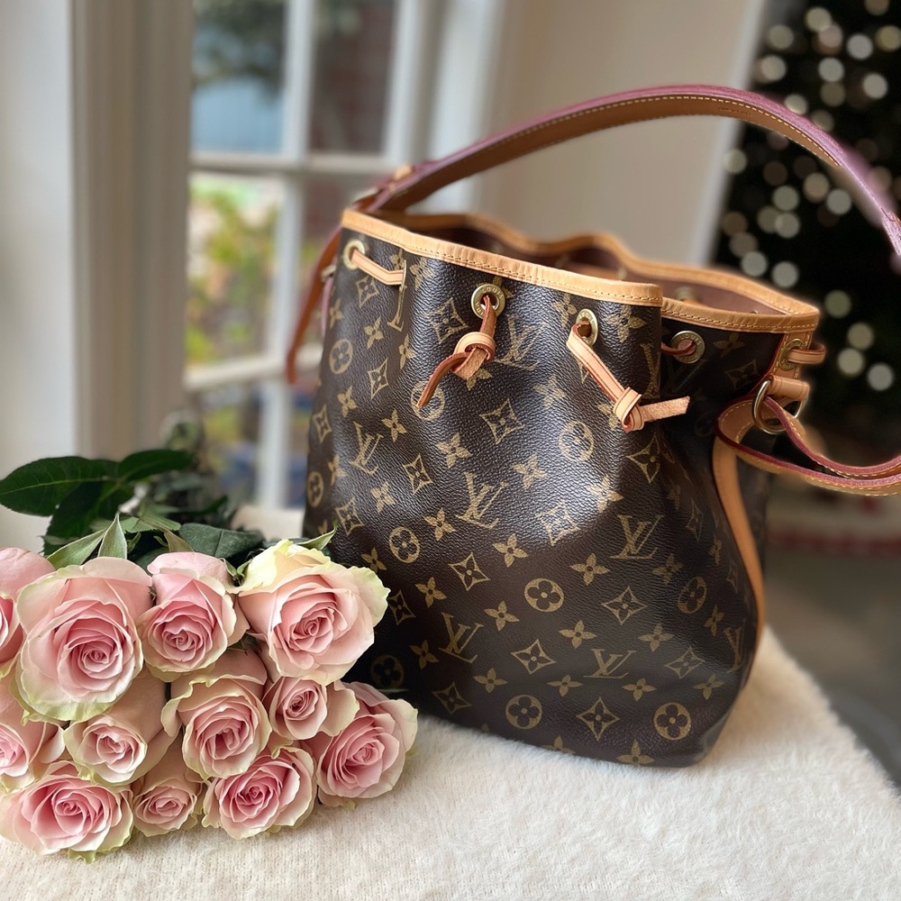 Louis Vuitton Noe Bucket Classic Monogram Shoulder Bag